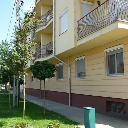 Sunrise 2 Apartment Hajduszoboszlo Exterior photo